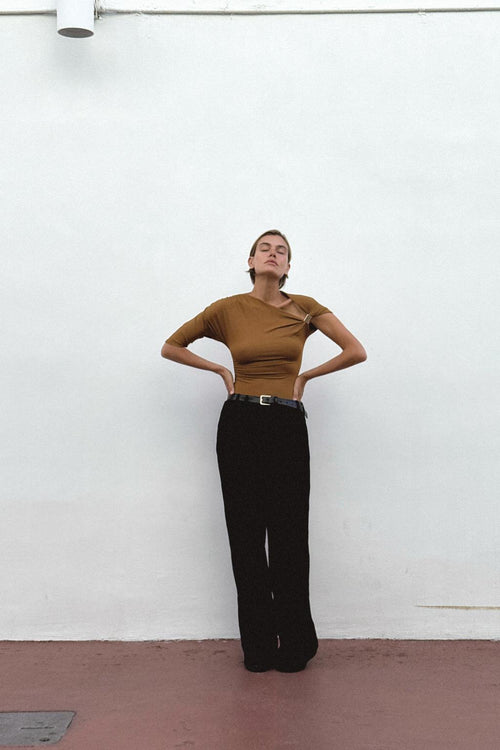 Asymmetrisches Polyamid-Top 